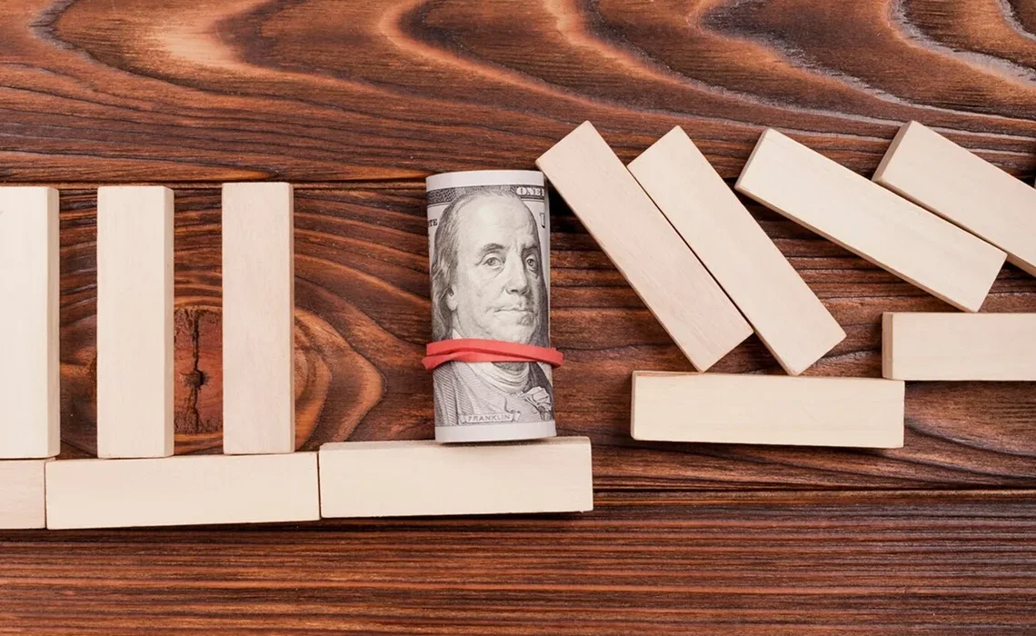 Business owner reviewing dividend vs salary payout with accountant